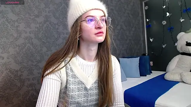 KateJonson online show from 11.28.25