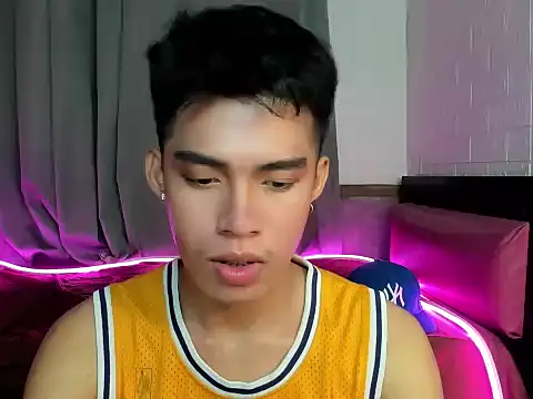 Snapshot of Lightjt04 chatting on 10.17.25 Lightjt04 online show from 10.17.25