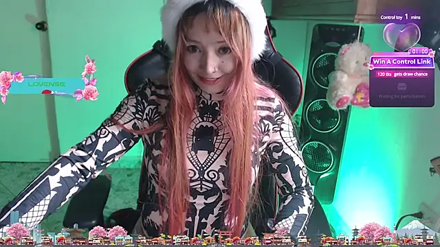 pink-2022 online show from 12.30.24