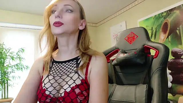 HotLana69 online show from 02.15.25