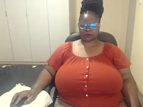 sweetnoziexx online show from 02.17.25