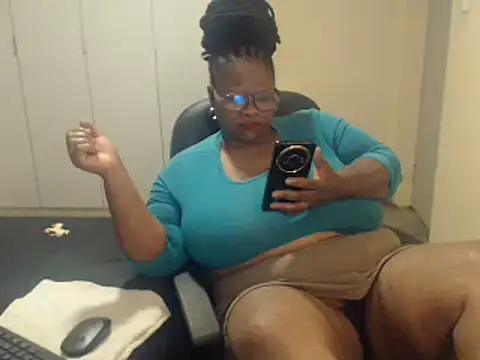 sweetnoziexx online show from 02.18.25