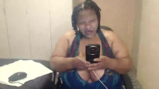 sweetnoziexx online show from 10.20.25