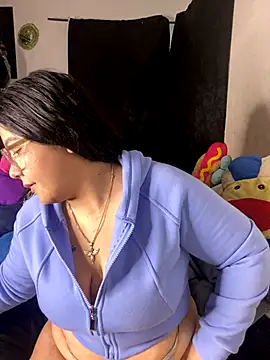 MsConejitaa online show from 11.14.25