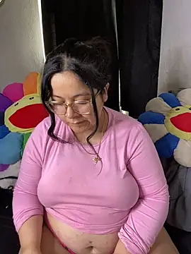 Snapshot of MsConejitaa chatting on 06.14.26 MsConejitaa online show from 06.14.26