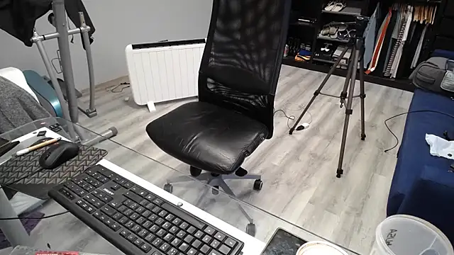 samricci21 online show from 11.14.25