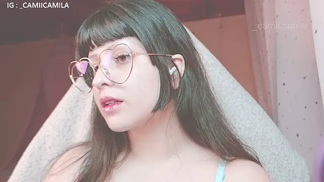 Snapshot of Renooh chatting on 10.05.25 Renooh online show from 10.05.25