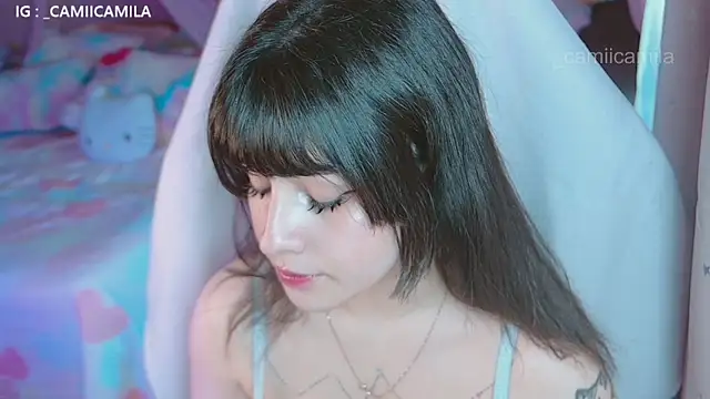 Snapshot of Renooh chatting on 10.20.25 Renooh online show from 10.20.25