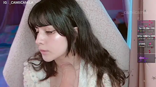 Snapshot of Renooh chatting on 11.04.25 Renooh online show from 11.04.25