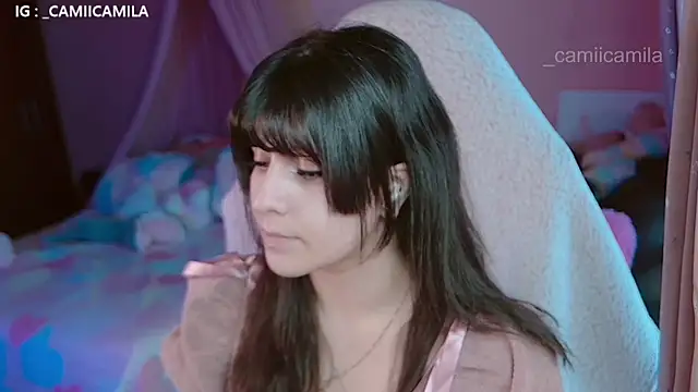 Snapshot of Renooh chatting on 11.10.25 Renooh online show from 11.10.25