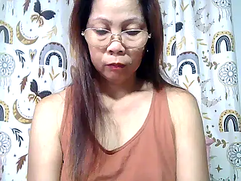 urwife tobe online show from 04.10.26