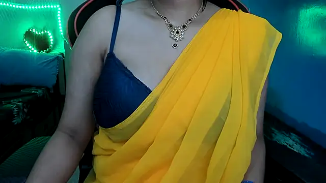 Snapshot of South_indian_tickly chatting on 01.17.25 South indian tickly online show from 01.17.25