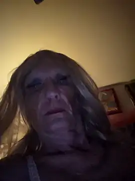 Vonniecd online show from 04.25.26