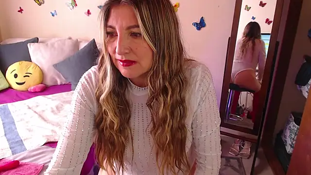 Jolie-Mature online show from 01.26.25