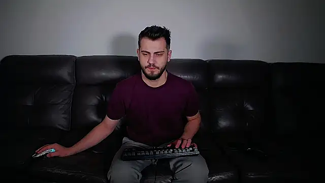 CrazyDom1 online show from 02.18.26