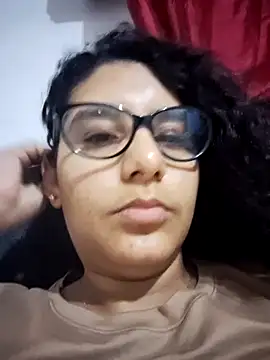 DanielleEvans  online show from 02.22.25