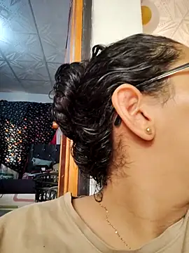 DanielleEvans  online show from 02.22.25