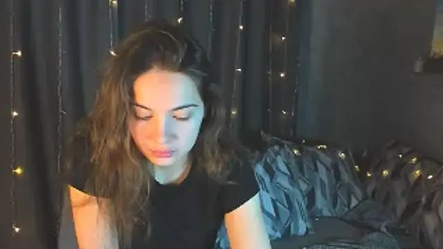 KristinaLoison online show from 02.04.25