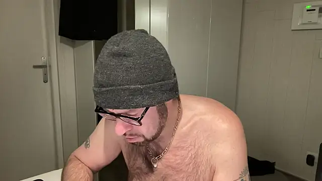 FABIOGLASSES online show from 01.05.26