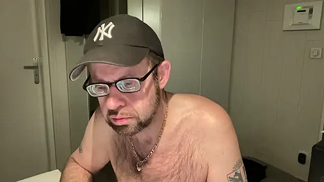 FABIOGLASSES online show from 04.01.26