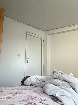 Mary Hot  online show from 10.14.25