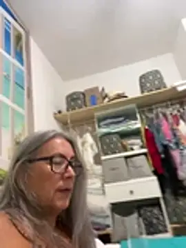 Snapshot of EvaRobinson chatting on 07.31.26 EvaRobinson online show from 07.31.26