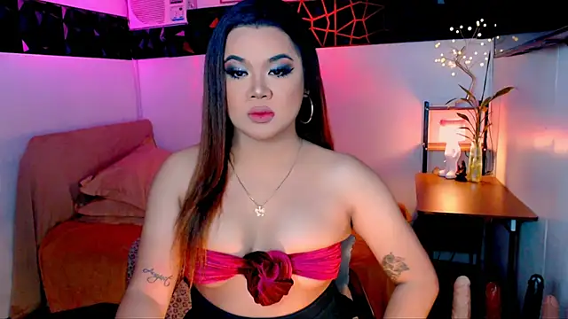 Snapshot of asiankatyhuge chatting on 11.09.25 asiankatyhuge online show from 11.09.25