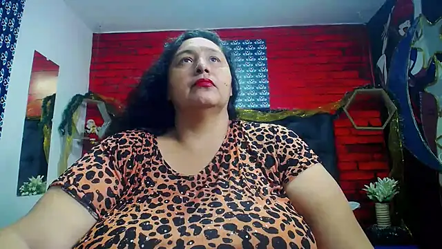 Snapshot of TistMature chatting on 12.21.24 TistMature online show from 12.21.24
