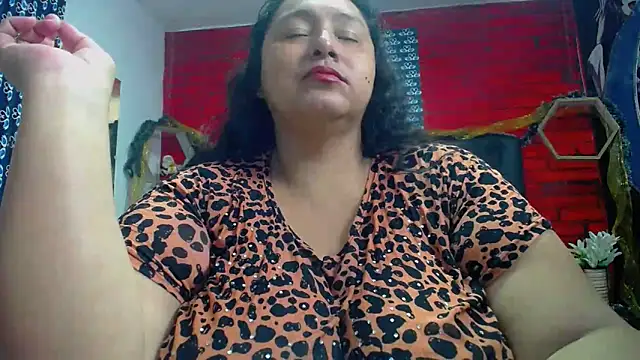 Snapshot of TistMature chatting on 12.27.24 TistMature online show from 12.27.24