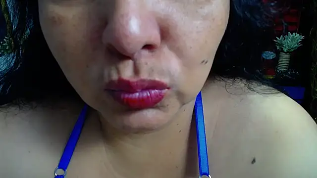 Snapshot of TistMature chatting on 12.30.24 TistMature online show from 12.30.24