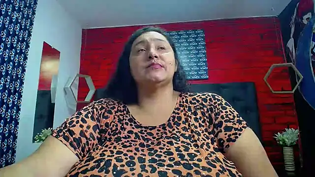 Snapshot of TistMature chatting on 01.15.25 TistMature online show from 01.15.25