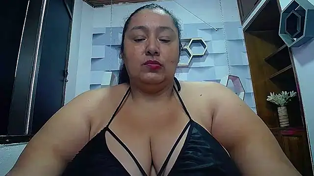 Snapshot of TistMature chatting on 03.15.25 TistMature online show from 03.15.25