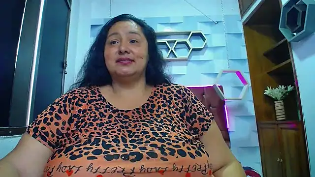 Snapshot of TistMature chatting on 03.19.25 TistMature online show from 03.19.25