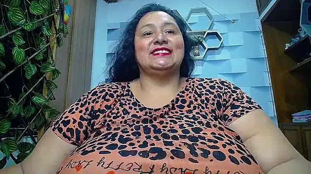 Snapshot of TistMature chatting on 09.15.25 TistMature online show from 09.15.25