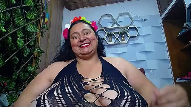 Snapshot of TistMature chatting on 09.24.25 TistMature online show from 09.24.25