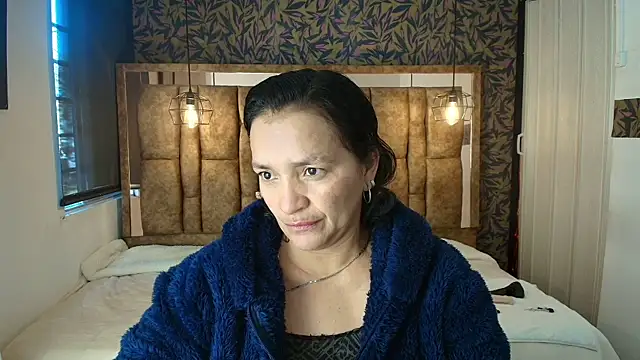 Snapshot of MarilynMiilf_ chatting on 06.10.26 MarilynMiilf online show from 06.10.26