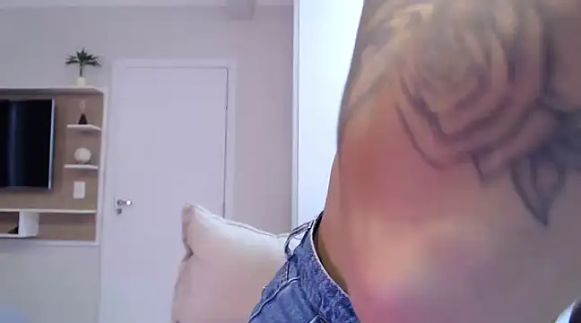 AliceStone19 online show from 02.13.25