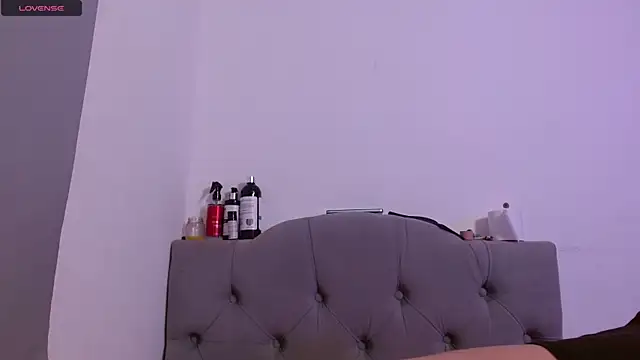 Red-moon1 online show from 02.18.25