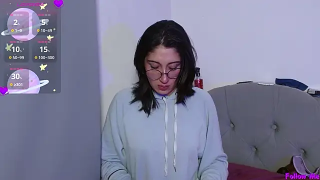 Red-moon1 online show from 09.12.25