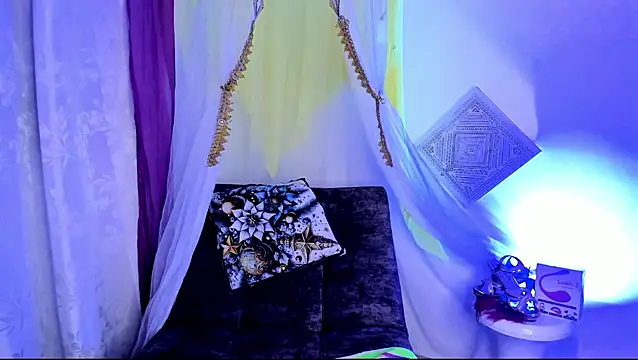 Snapshot of sophiaamethystt chatting on 03.16.25 sophiaamethystt online show from 03.16.25