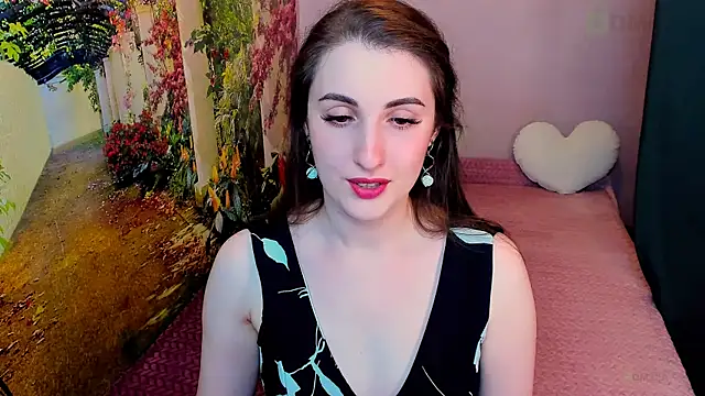 I-JUST-I online show from 09.20.25