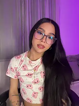 Samantha Bernardo online show from 04.19.26