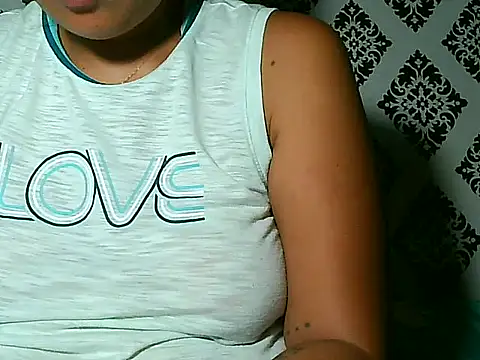 Snapshot of sweet_smile4u chatting on 01.08.26 sweet smile4u online show from 01.08.26