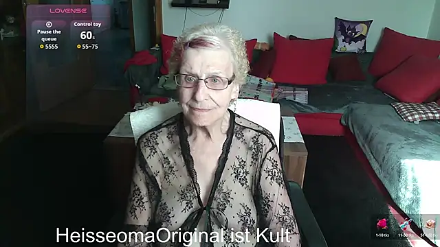 Snapshot of HeisseomaOriginal chatting on 06.01.26 HeisseomaOriginal online show from 06.01.26