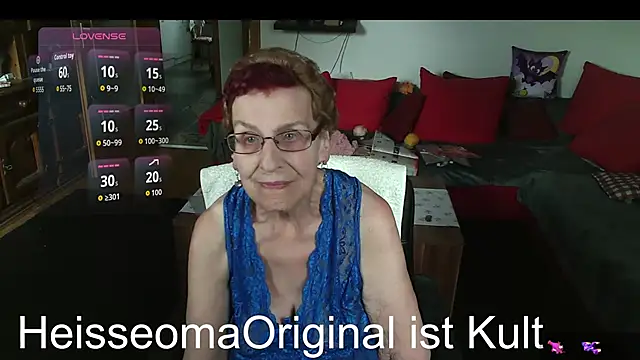 Snapshot of HeisseomaOriginal chatting on 06.11.26 HeisseomaOriginal online show from 06.11.26