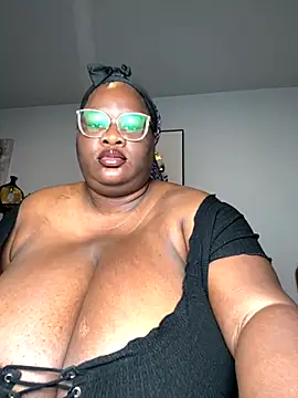SexyHugeblackTitties online show from 11.17.25