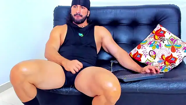 AlfredWalker online show from 04.17.26