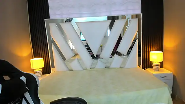 Linda4Petite online show from 12.13.25