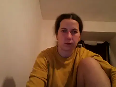 Snapshot of Tamilashaa chatting on 12.30.24 Tamilashaa online show from 12.30.24