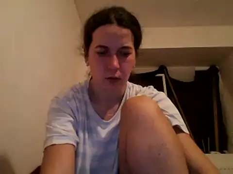 Snapshot of Tamilashaa chatting on 02.18.25 Tamilashaa online show from 02.18.25